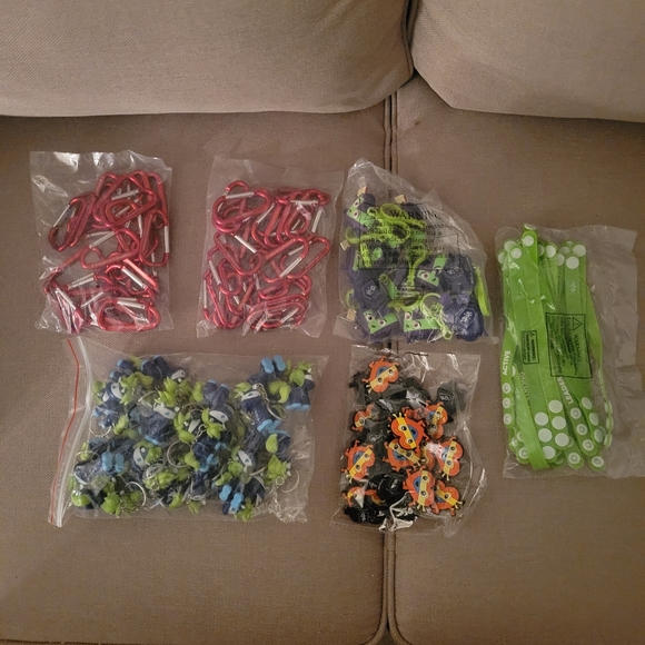 Key Chains & Bracelets - Picture 1 of 16